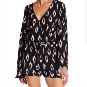 Charlie Jade Black & White Romper With Bell Sleeves Size XS